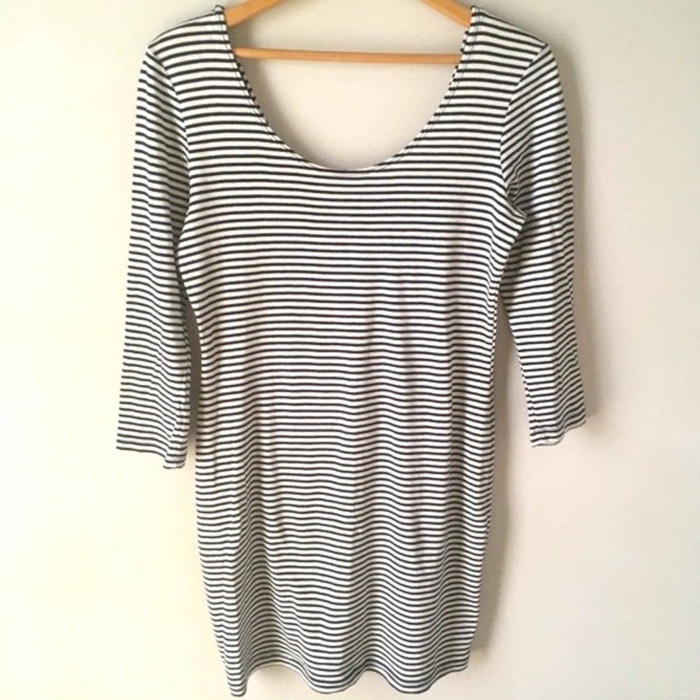 Sparkle & Fade navy and white stripes dress size medium